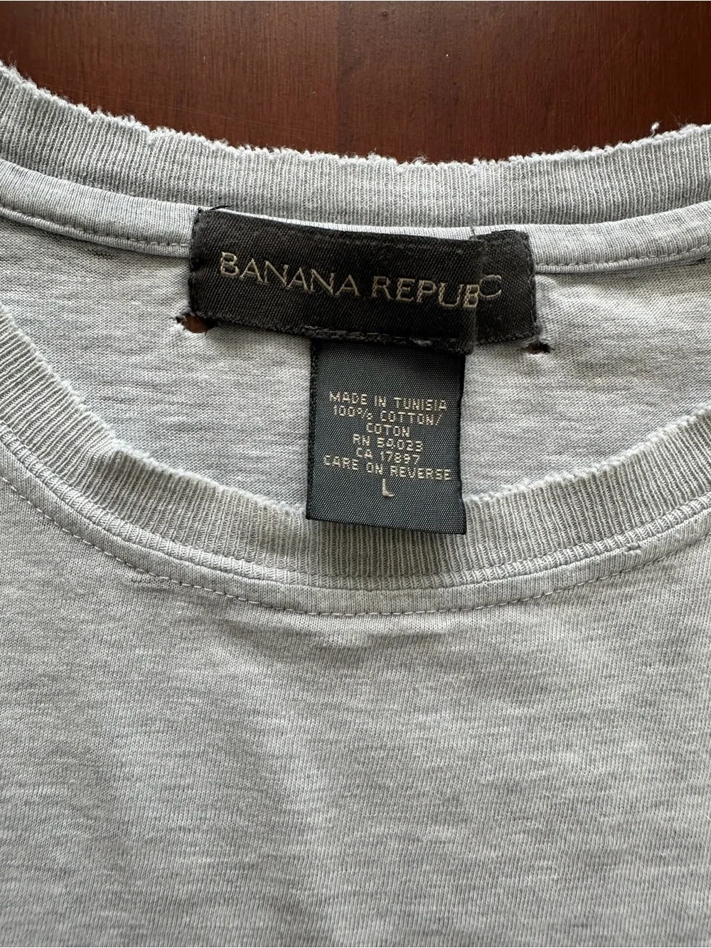 Vintage Banana Republic Light Gray Athletic Logo Short Sleeve Tee